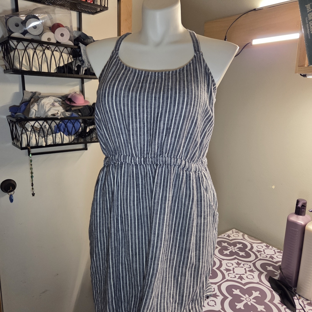 Old Navy Gray Striped Midi Dress